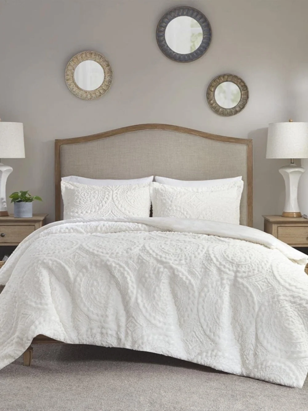 Madison Park Polyester Arya Embroidery Fur Duvet Cover Set with Ivory MP12-7517